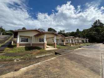 Covered back terrace patio area new construction house Barrio Fino Buena Vista Colon