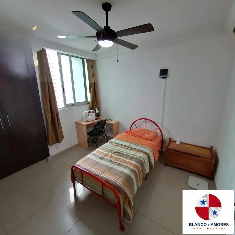 Bright bedroom with AC closet city view in Bella Vista Park Panama