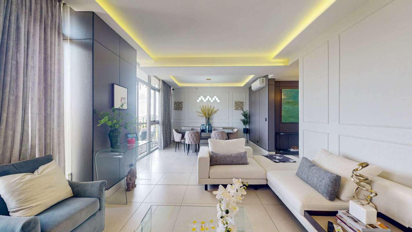 Spacious open-plan living dining with floor-to-ceiling windows balcony PH 4 Horizontes Panama