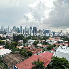 Apartment for Sale in San Francisco - 3 bedrooms