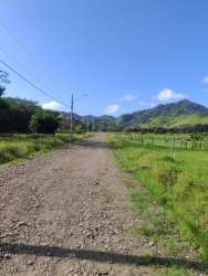 Expansive countryside land with panoramic valley and mountain backdrop in Cermeño