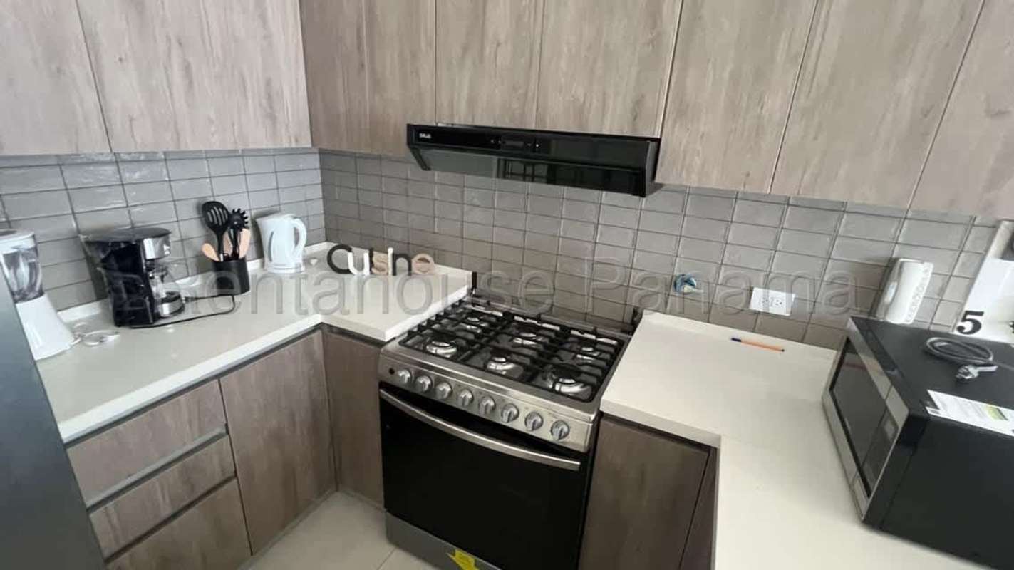 Bedroom with closet large window ocean city views PH Coco del Mar Panama