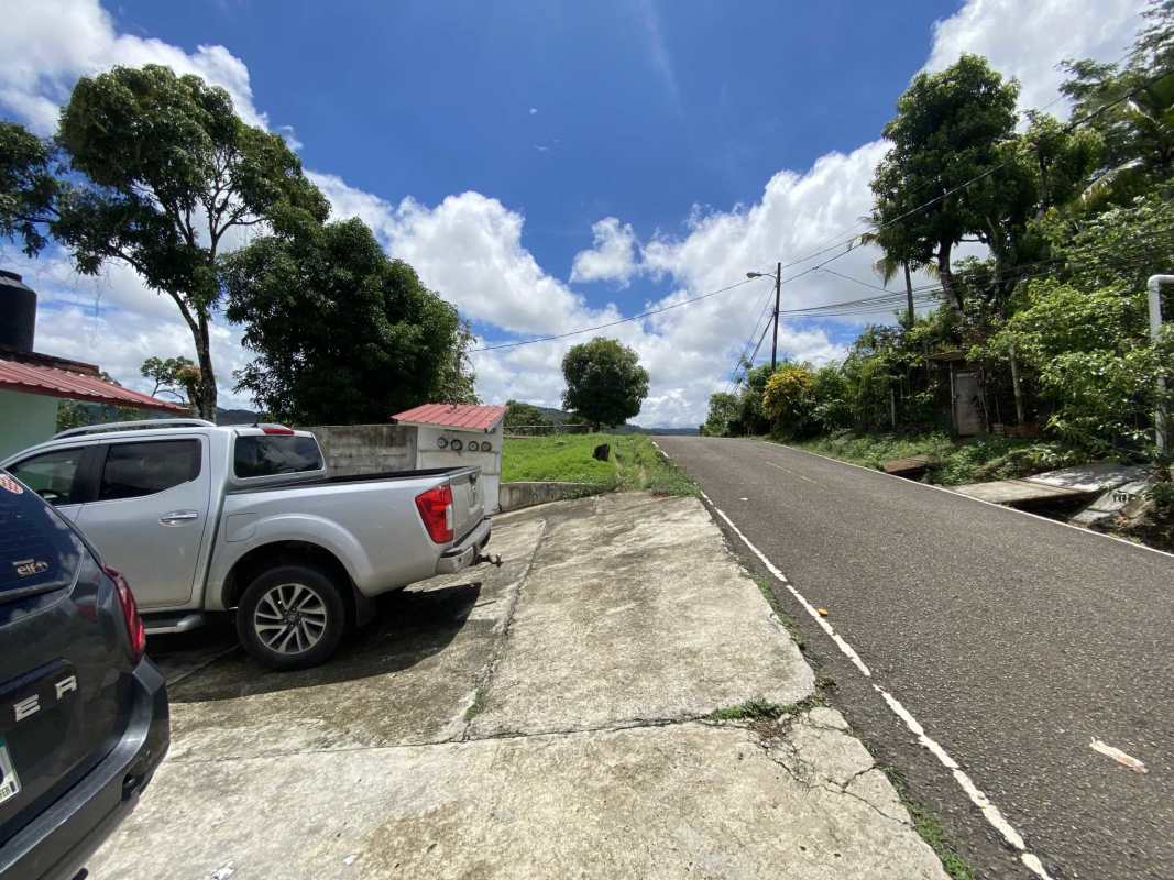 Terrace with scenic hillside views in multi-unit house for sale Tocumen Panama