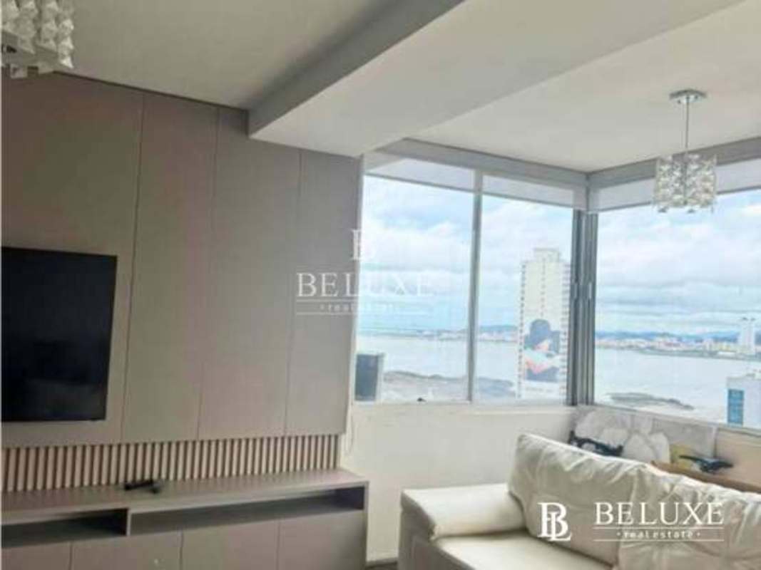 Panoramic dining area with city and ocean views PH Plaza Paitilla Panama