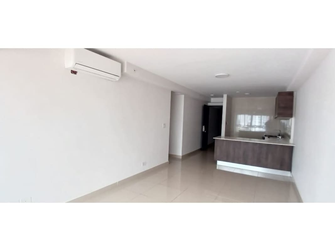 Bathroom with pedestal sink and glass enclosed shower PH Vicky Village Panama City