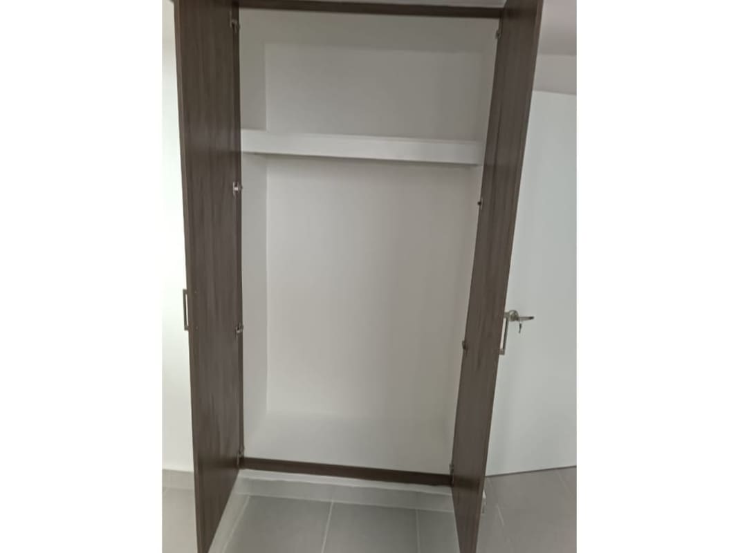 Bedroom with built-in closet and AC in PH Solok Parque Lefevre Panama City