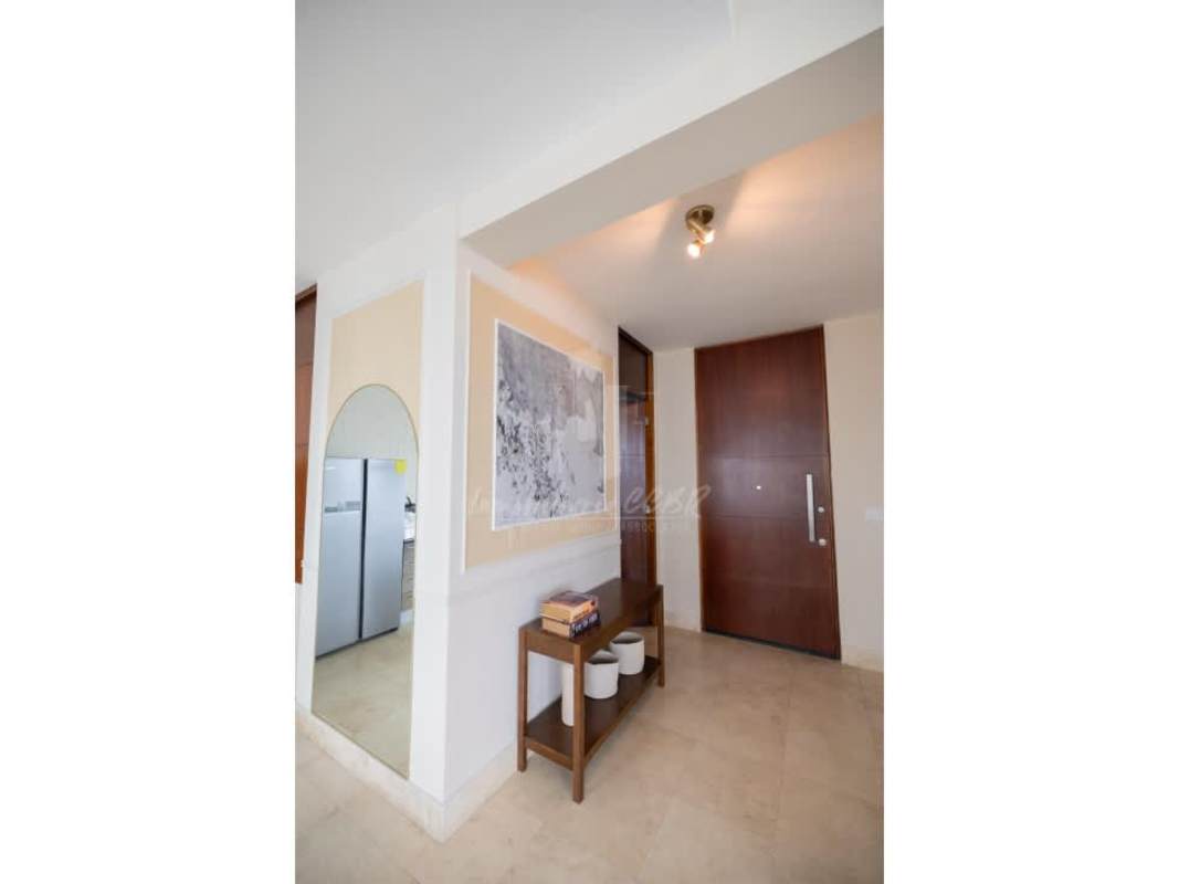 Bedroom with marble floors built-in closet Loft Four 41 Punta Pacifica Panama