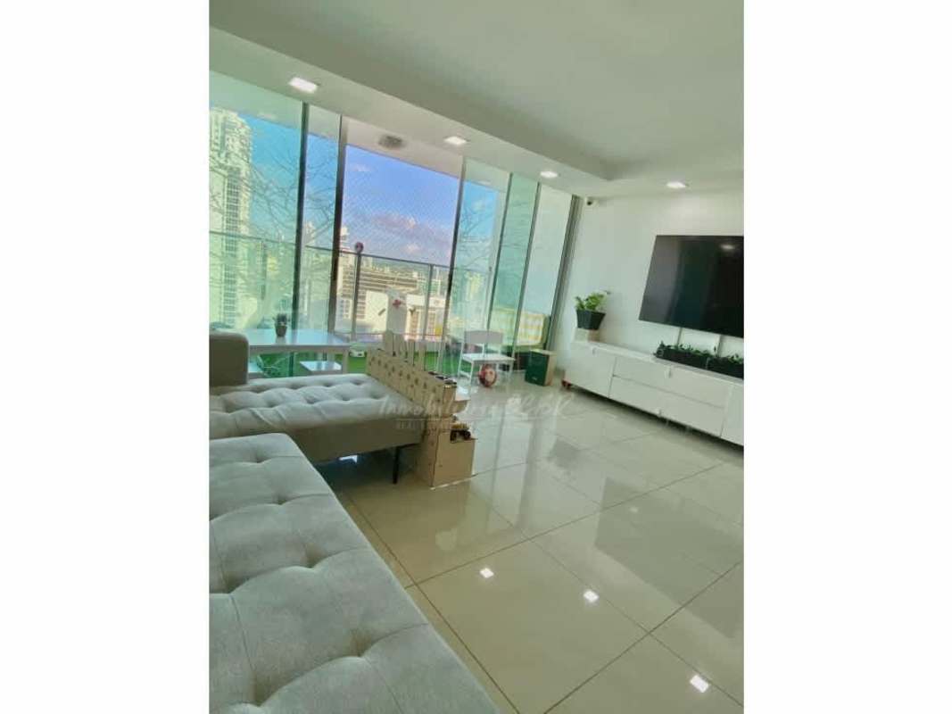 Fully equipped kitchen with granite counters and stainless appliances PH TerraWin Panama