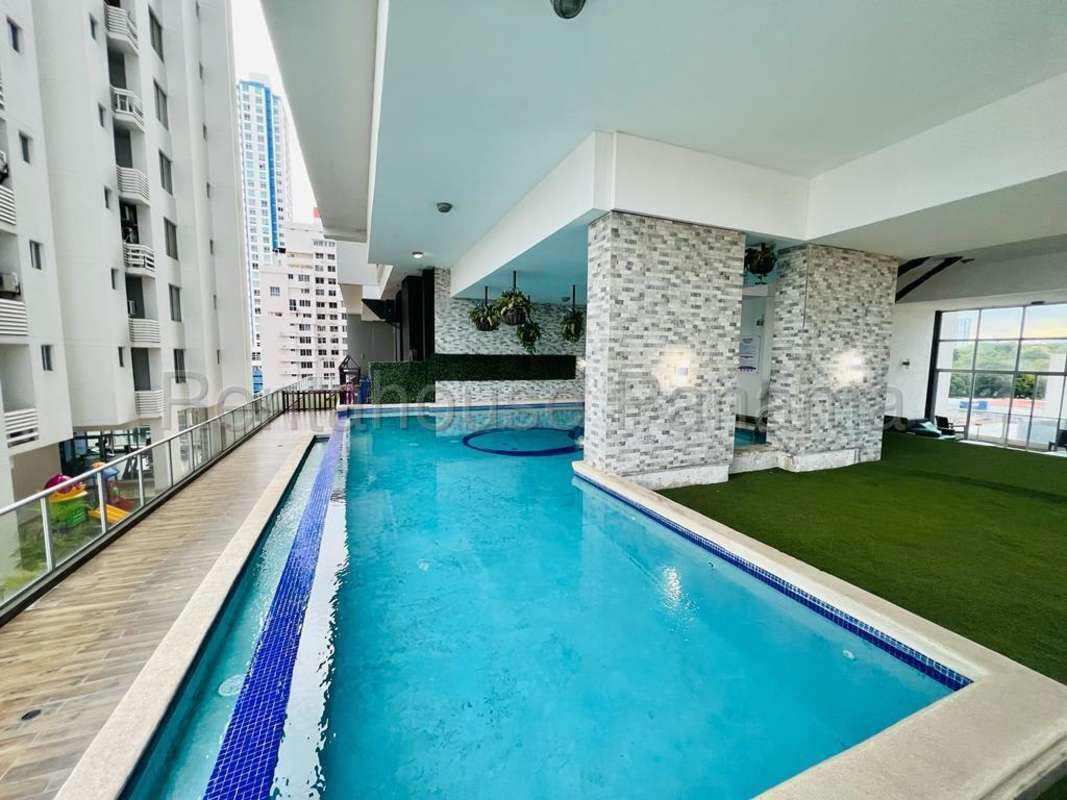 Balcony with panoramic skyline view in PH Quartier 74 Panama City