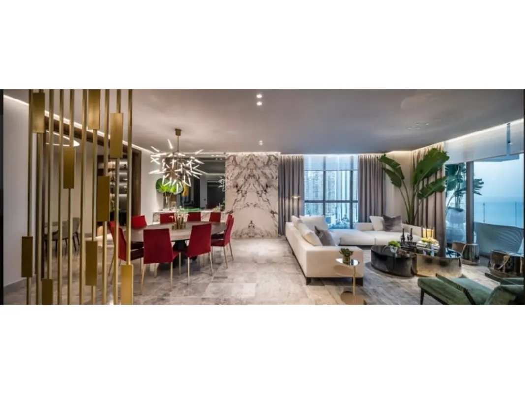 Open-plan living room with city and ocean views, luxury finishes PH Sea Point Punta Paitilla Panama