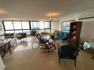 Apartment for Sale in San Francisco - 3 bedrooms