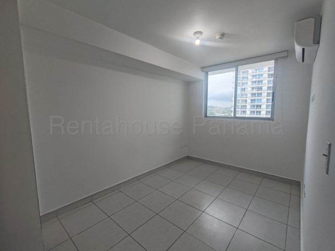 Second bedroom city view window Carrasquilla Plaza Panama apartment