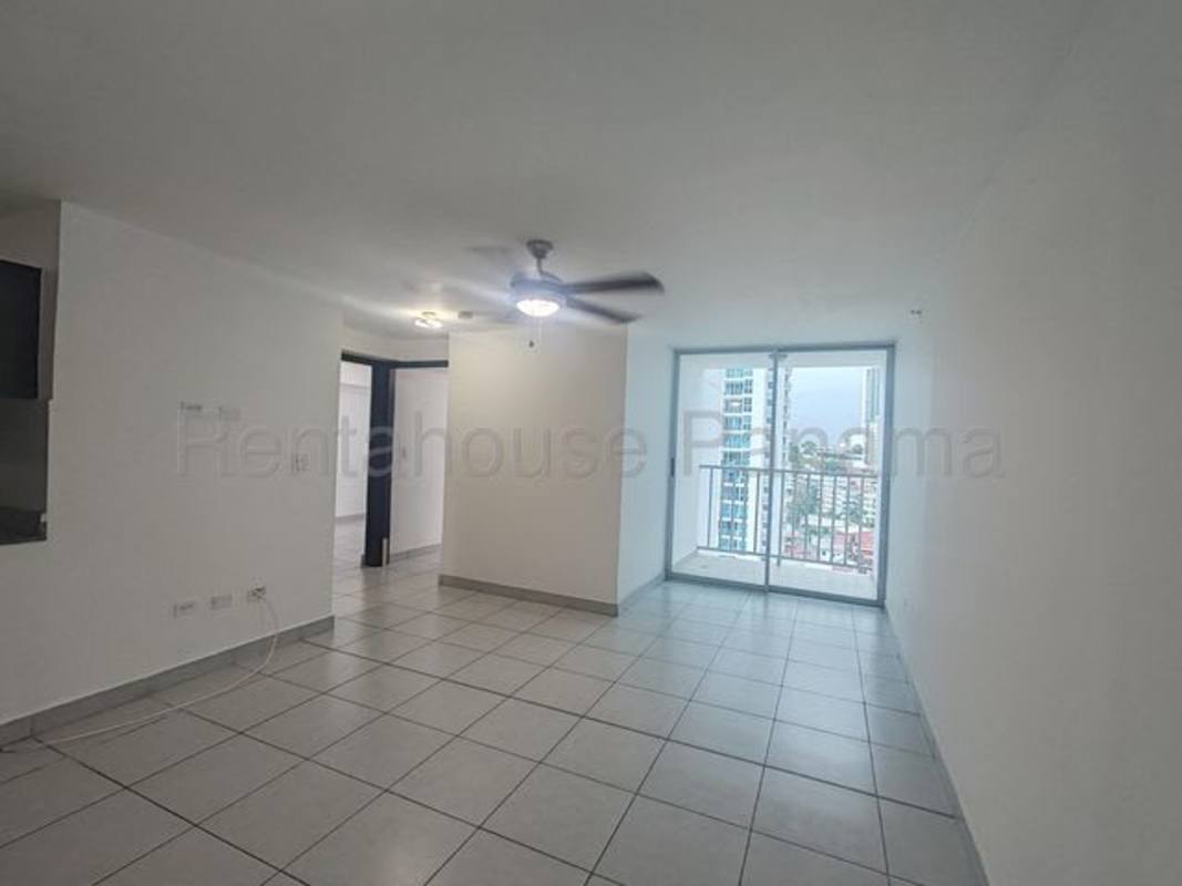 Modern 2BR Apartment with Pool Central Carrasquilla