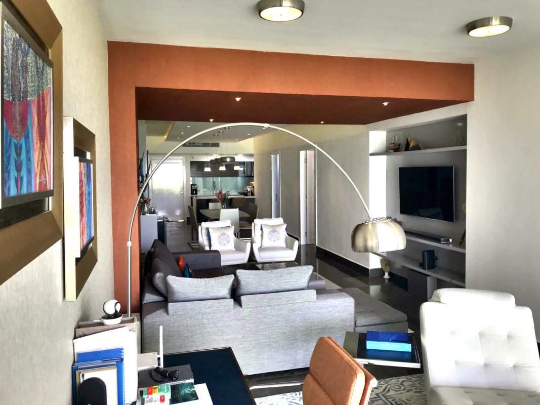 Spacious open-plan living dining with stunning ocean views PH Yoo Avenida Balboa Panama