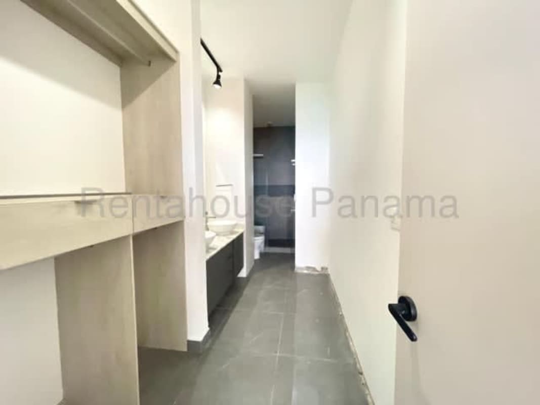 Spacious master bedroom with AC furnished with a view of Panama skyline PH Element Avenida Balboa