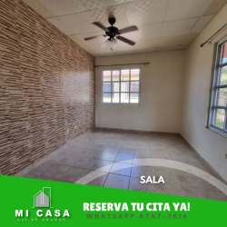 Bedroom with tiled floor, large window, built-in closet residential rental Penonomé