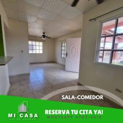 Bathroom with walk-in shower, pedestal sink, ceramic tiles fenced house for rent Penonomé