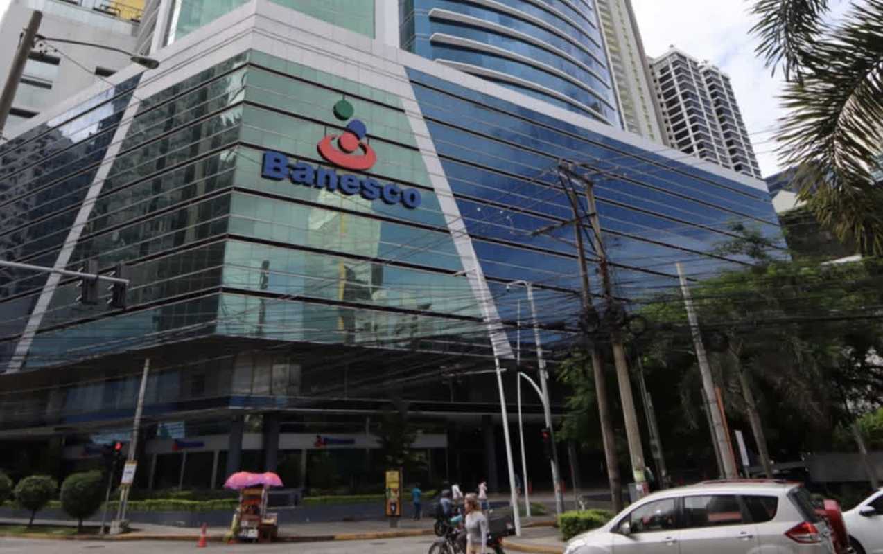 2376m² Offices for Sale PH Torre Banesco Marbella