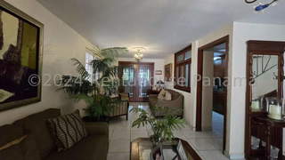 House for Sale in Rufina Alfaro - 4 bedrooms