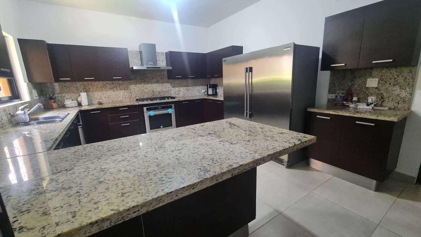 4BR Luxury Villa PH Embassy Club Clayton Panama