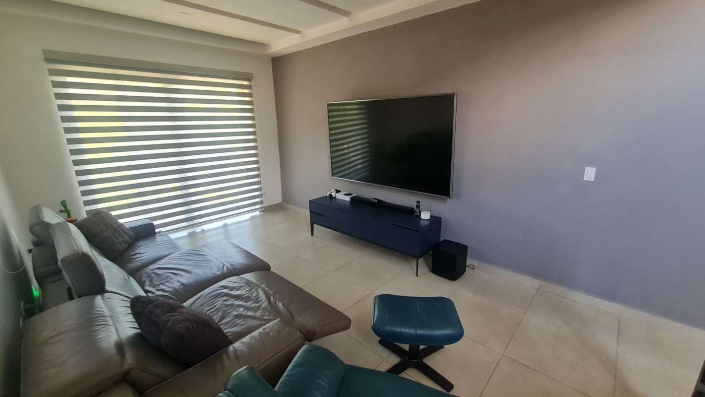 Master bedroom with ensuite bathroom balcony Embassy Club Clayton Panama