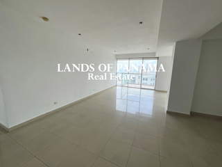 Apartment for Sale in San Francisco - 3 bedrooms