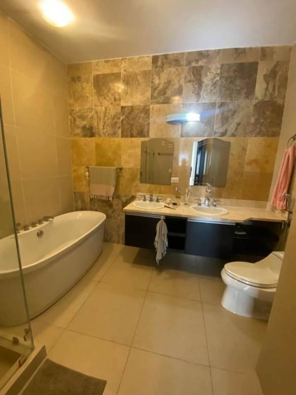 Oceanview 2BR Apartment in PH Rivage Avenida Balboa