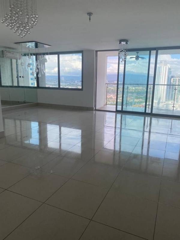 Spacious condo living-dining with balcony, panoramic ocean and city views PH Bali Costa del Este Panama