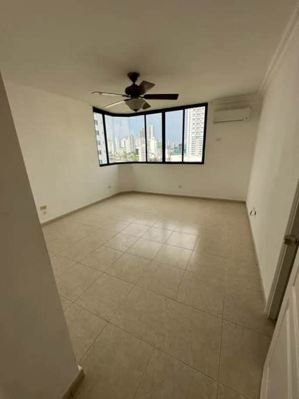 Modern bathroom with glass-enclosed shower and vanity PH Plaza Real Panama