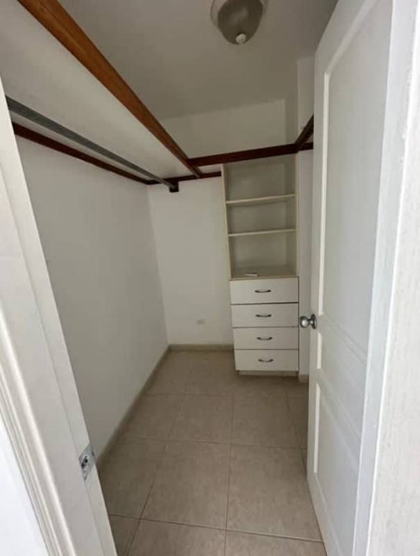 Outdoor swimming pool and jacuzzi social area PH Plaza Real Panama City