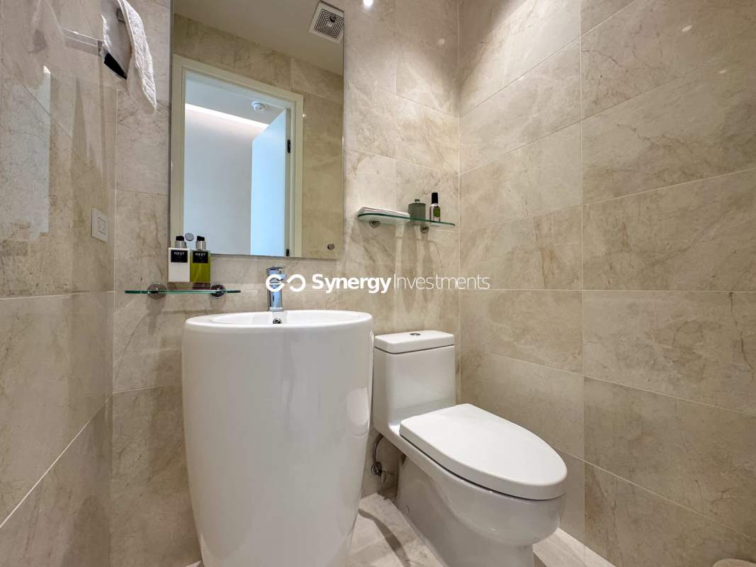 Luxurious master suite with access to ocean view terrace in Ocean Reef Islands Punta Pacífica Panama