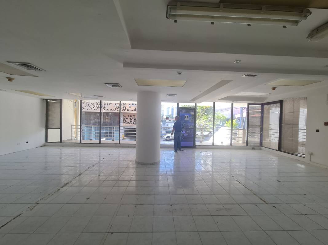 Flexible open layout ground floor commercial space with tile floors and high ceiling in Obarrio Panama
