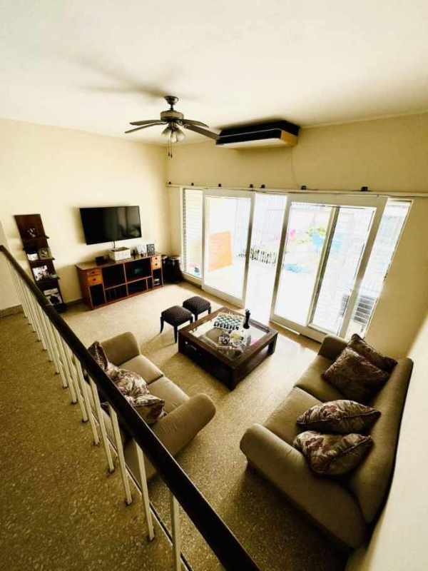 Large master bedroom with walk-in closet bathroom air conditioning in San Francisco house Panama City