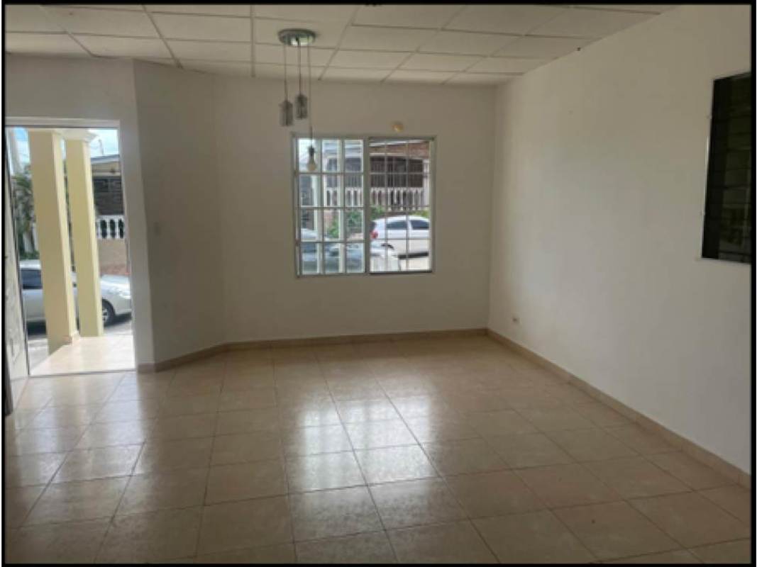 Bedroom with built-in closet and window security bars in house Cerro Viento Panama