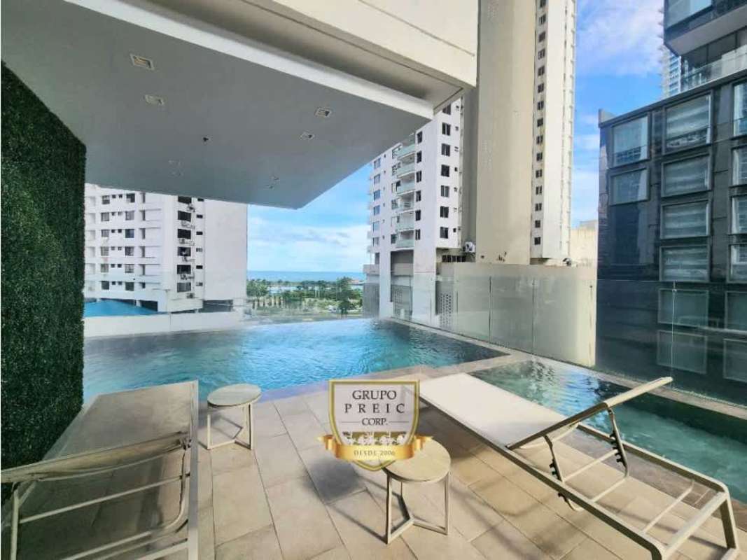 Modern infinity pool with ocean and skyline views at PH GV 43 Bella Vista Panama City