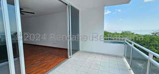 Apartment for Sale in San Francisco - 3 bedrooms