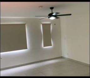 Bathroom with double vanity, large mirror and glass shower PH Midtown Panama Pacifico