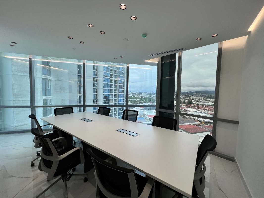 Private office spaces with glass partitions and panoramic window views for rent in Financial Park, Panama