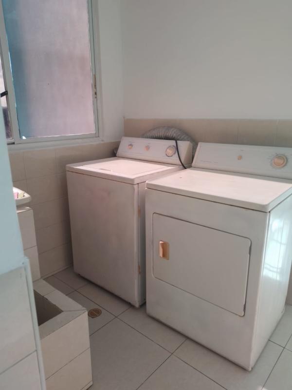 Bright bedroom with built-in closet and AC PH Mont Royale El Cangrejo