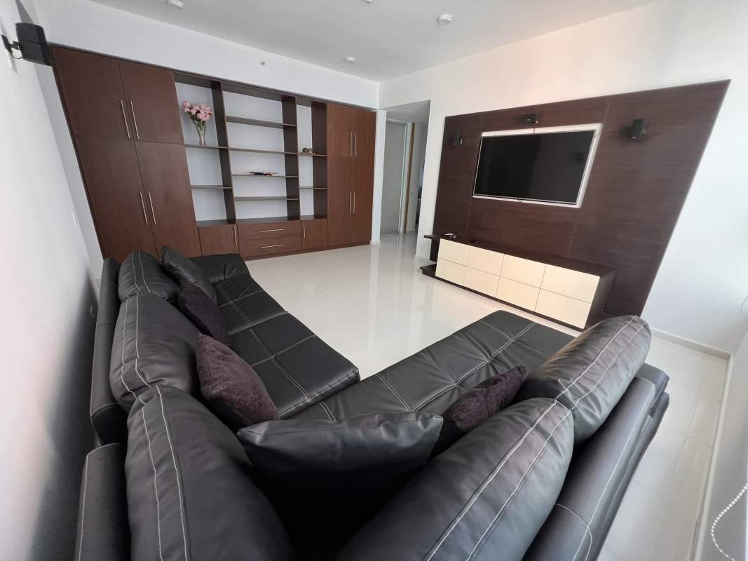 Elegant master bedroom suite with ocean view, Jacuzzi, walk-in closet at PH Altamar del Este Costa del Este