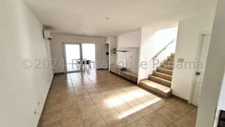 House for Sale in San Antonio - 3 bedrooms