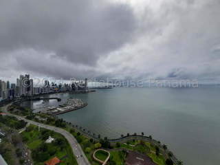 Apartment for Sale in Marbella - 2 bedrooms