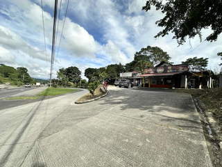 Commercial Land + Residential Structure for Sale in Las Cumbres - 4 bedrooms
