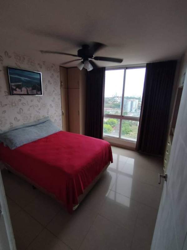 Bedroom with ceiling fan split AC and storage in PH Rokas Condado del Rey