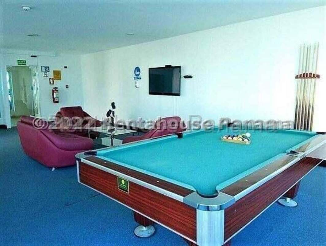 One-bedroom apartment master suite with large windows and stunning city view in PH Bayfront, Avenida Balboa