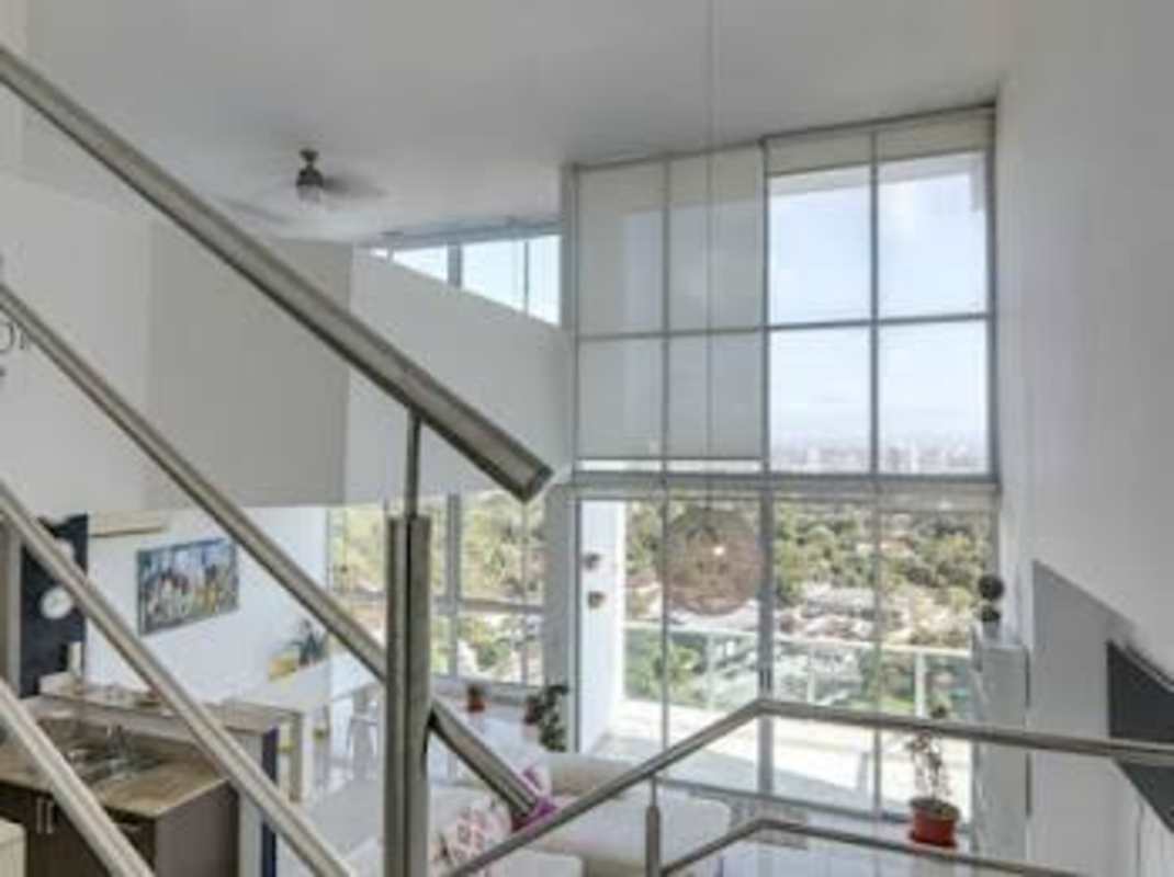 Infinity edge pool with ocean and skyline views in PH Mirador Costa del Este Panama