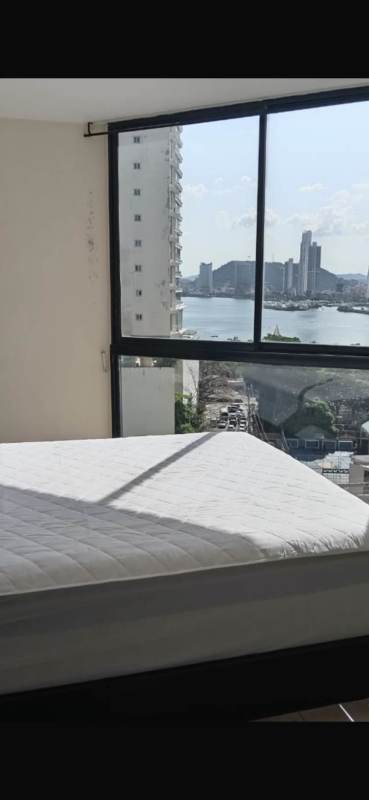 Furnished 1BR Apartment with Bay View in Punta Paitilla