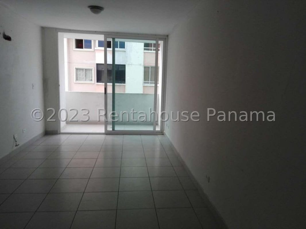 Open living dining space with balcony access in Bosque Real Condado del Rey apartment Panama