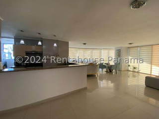 Apartment for Sale in San Francisco - 3 bedrooms