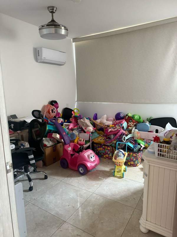 Spacious furnished living room and dining area with marble floors in PH Costanera Bella Vista